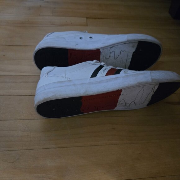 Men's Tommy Hilfiger shoes - Picture 2 of 4